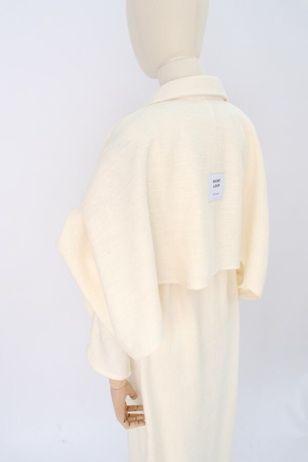 TOP/GILET COURT OVERSIZE EN TISSU TEXTURÉ – ÉCRU – Image 3