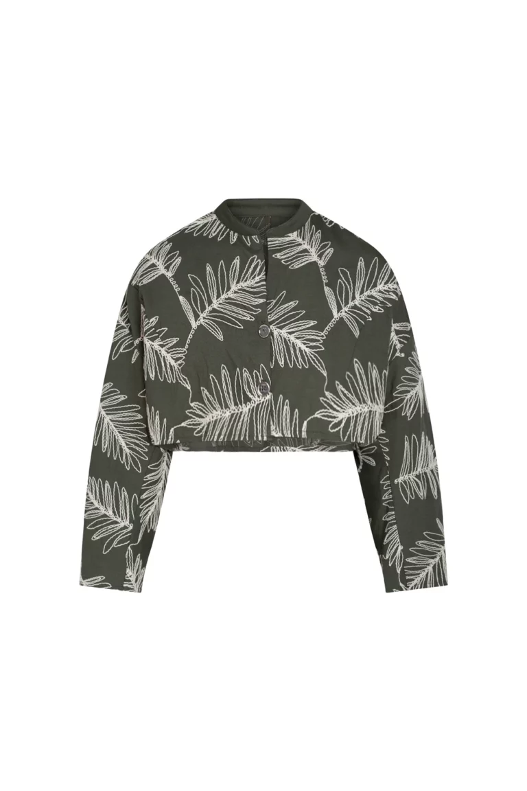 Chemise courte brodée motif feuillage raffiné